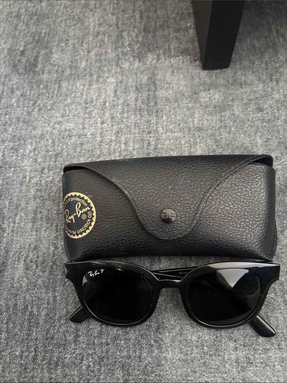Ray-Ban Black Sunglasses with Matching Black Case
